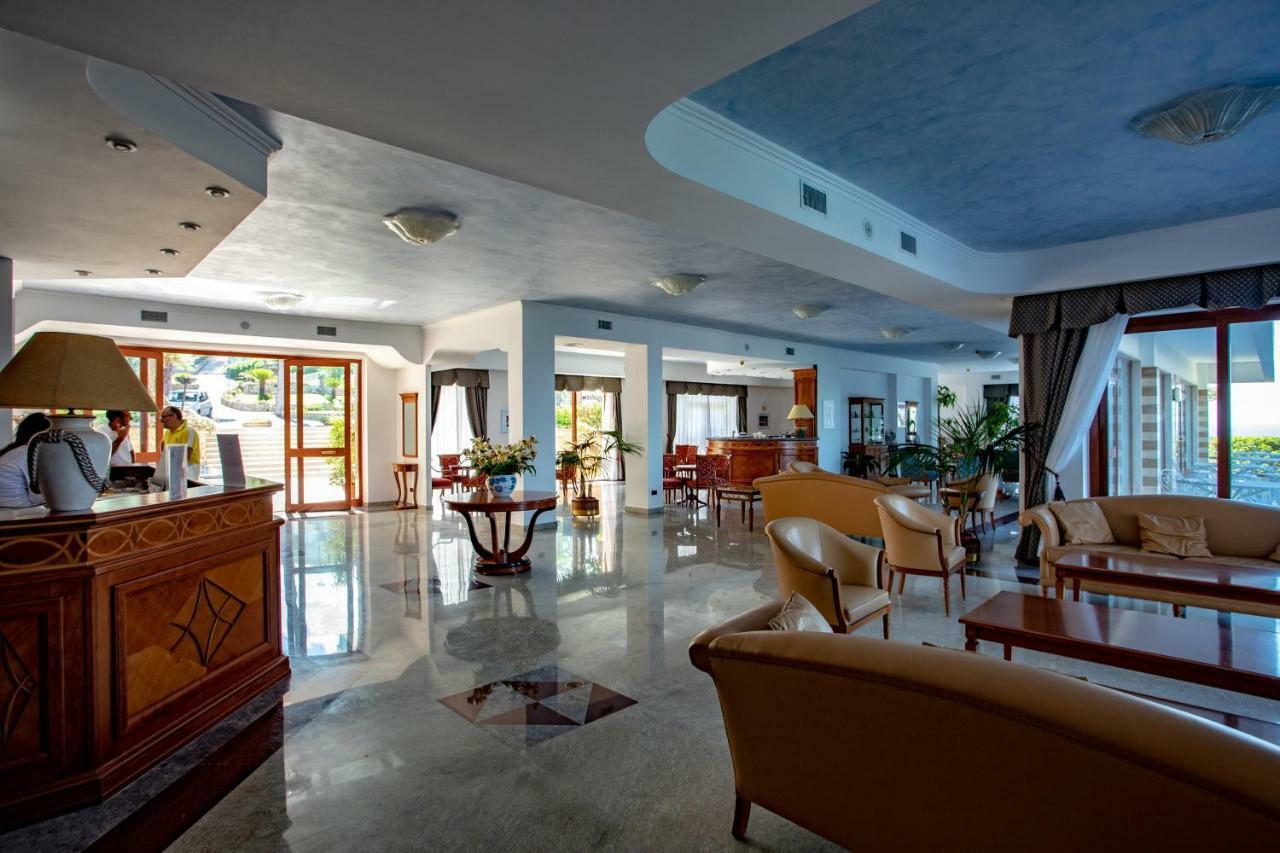 Hotel La Castellana Belvedere Marittimo Buitenkant foto